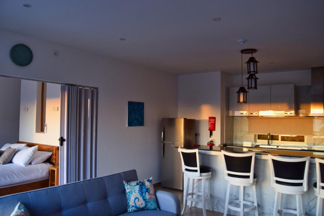 Venlia Apartment Victoria Bagian luar foto